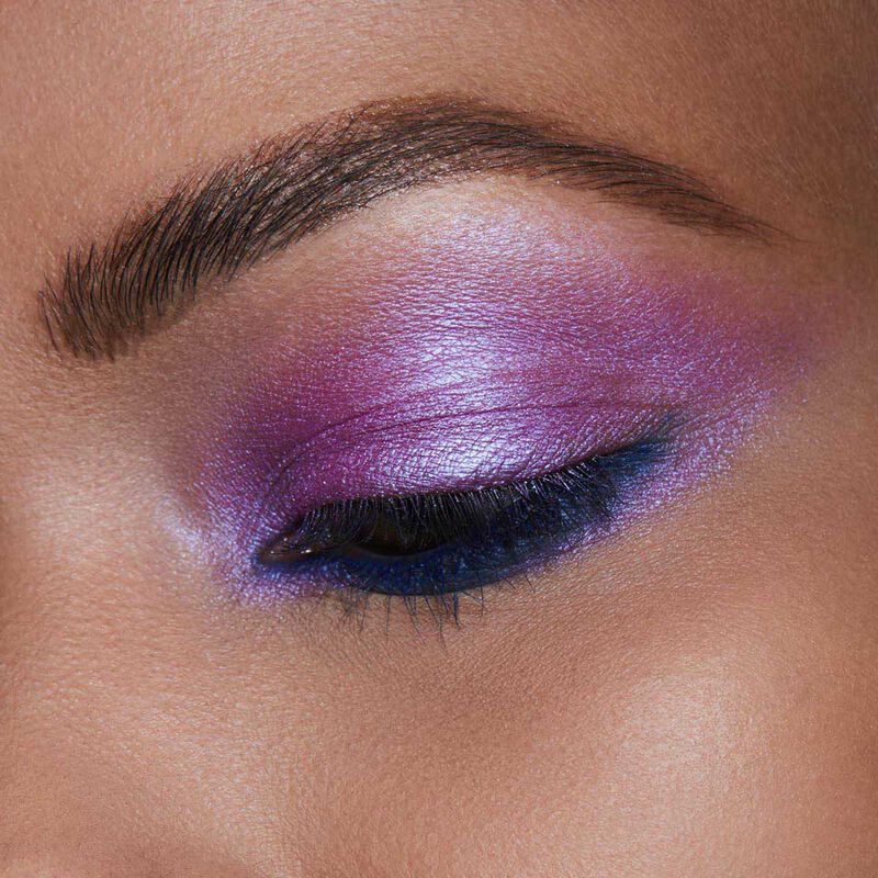 MAC Veluxe Pearl Eyeshadow image number 17